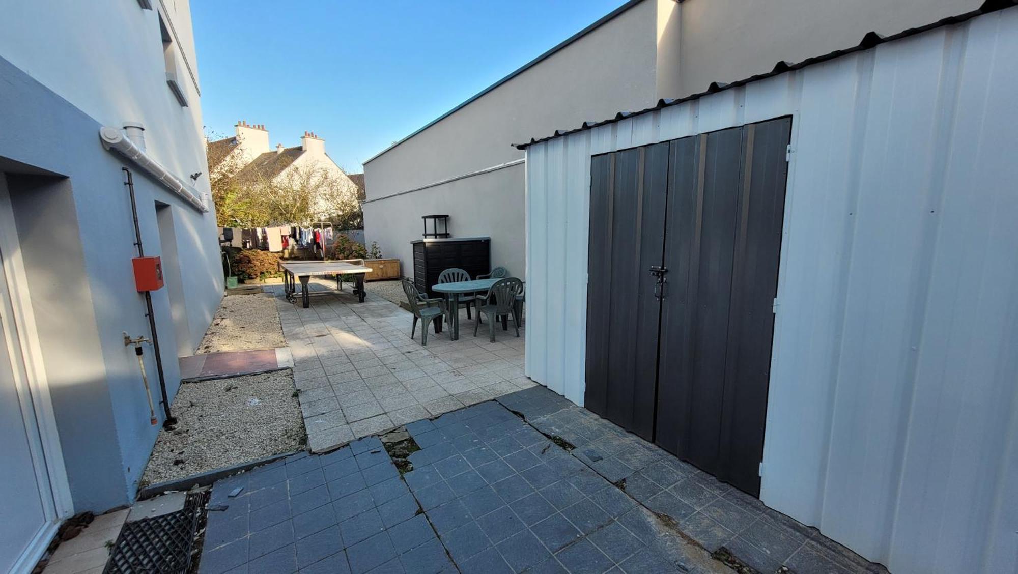 Update Location Lanester Buitenkant foto